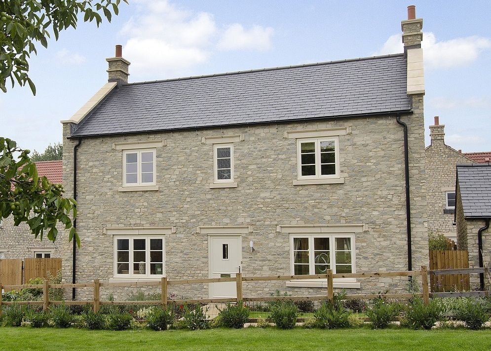 Our Del Carmen Natural Slates have met the demanding English Heritage standards on numerous occasions, such as this large development in Somerset.